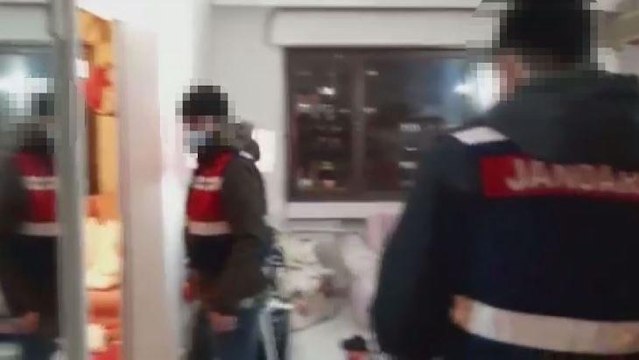 Sosyal medyadan uyuşturucu satan İranlılara lüks sitede baskın