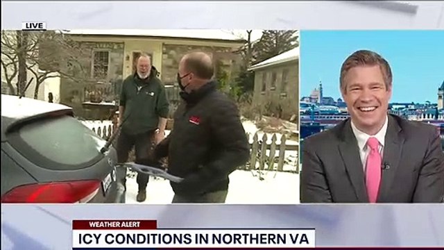 Un participant inattendu interrompt un journaliste en plein bulletin météo