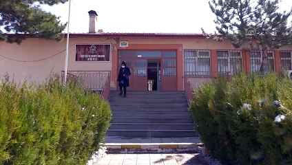 AFYONKARAHİSAR - Atıl durumdaki lisenin sınıfları kadınlar için mantar üretim merkezi oldu