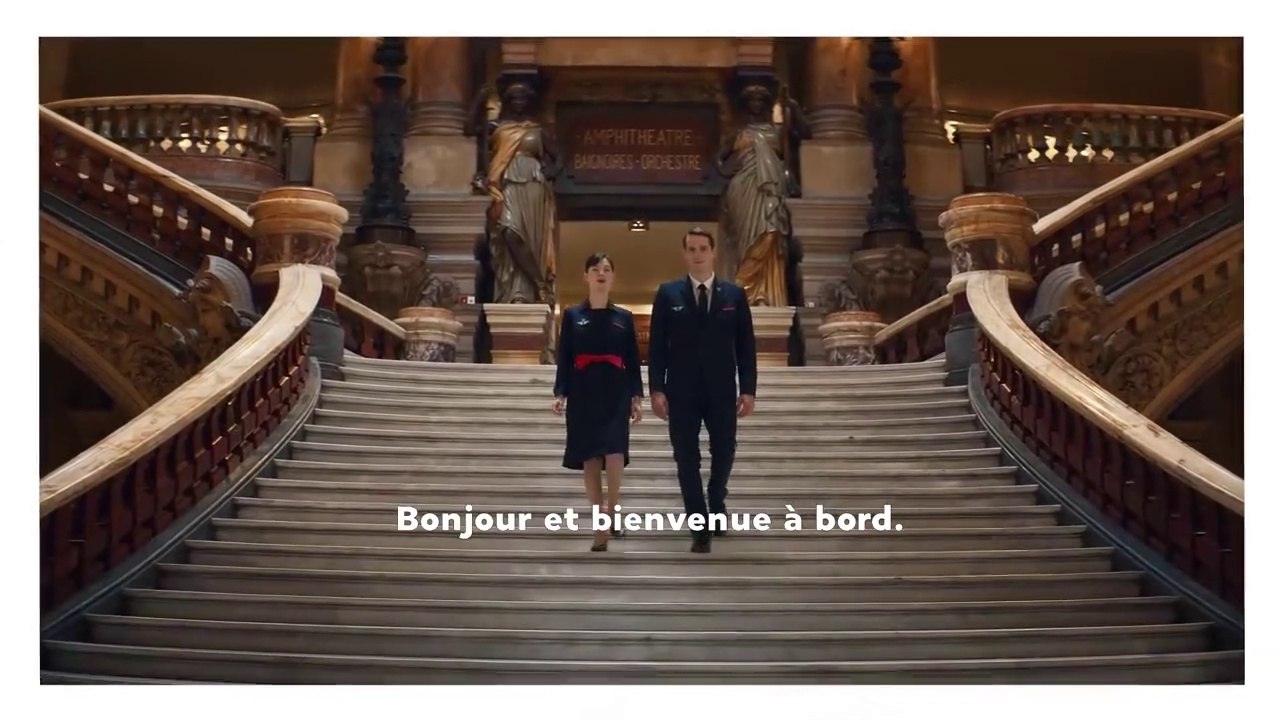 Air France présente ses nouvelles consignes de sécurité avec beaucoup de culture et d'art