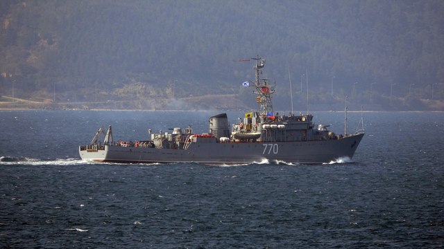 Rus savaş gemisi ‘Valentin Pikul’ Çanakkale Boğazı’ndan geçti