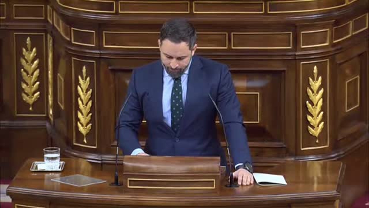 El ultraderechista Abascal: "Quizá debamos ofrecer a esta Cámara una segunda moción de censura"