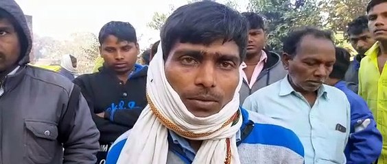 Télécharger la video: ट्रक दुर्घटना में हुई साइकल सवार की मौत, एक हुआ घायल