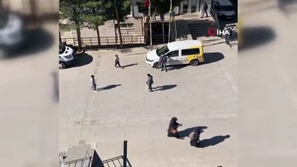 Çınar Kaymakamı Sinem Büyüknalçacı çocuklarla futbol oynadı