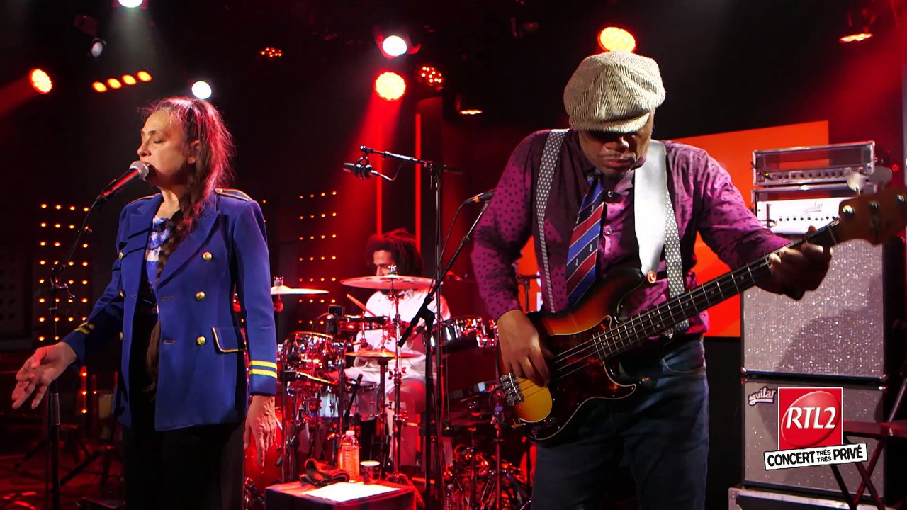 Catherine Ringer : "Même si" (Concert Très Très Privé RTL2)