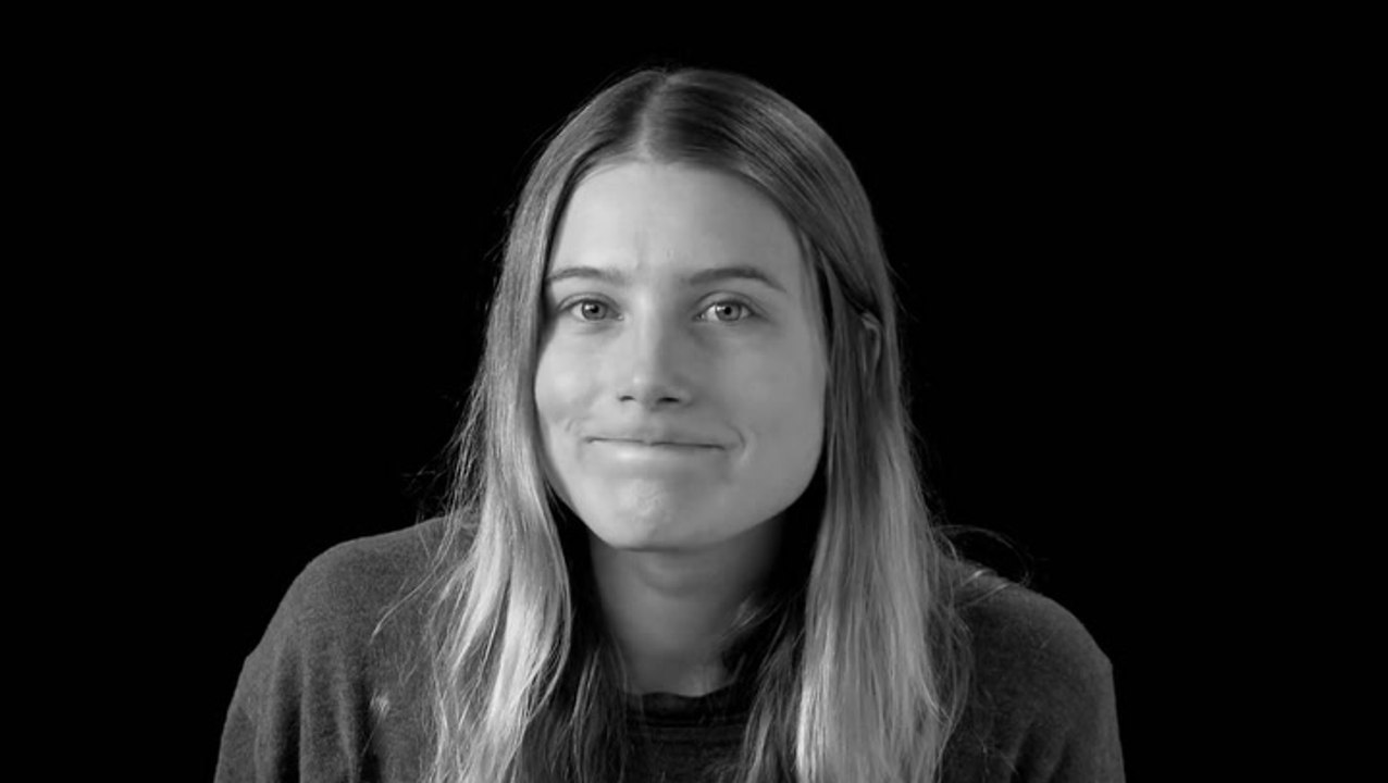 W CRUSH - Dree Hemingway