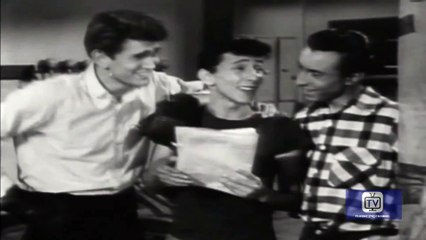 Crossroads | Season 2 | Episode 22 | Call for Help | Robert Carson | Frank J. Scannell