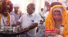 Rajasthan : दूल्हे रामधन मीणा के पिता ने लौटाया 11 लाख रुपए से भरा थाल,भर आई दुल्हन के पिता की आंखें