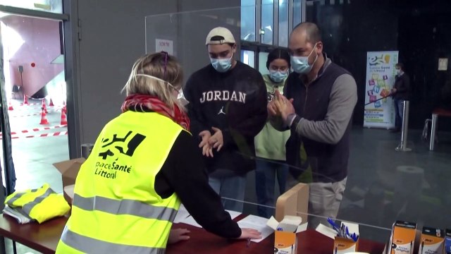 Más restricciones en Europa ante los nuevos latigazos de la pandemia