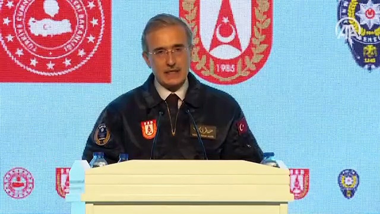 Savunma Sanayii Başkanı Demir, T129 ATAK Helikopteri Teslim Törenine katıldı