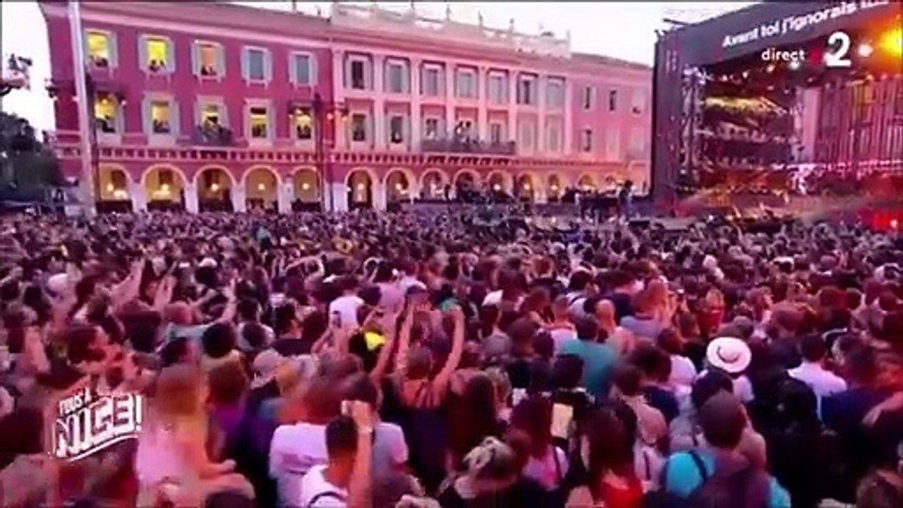 Marc Lavoine chante "Toi mon amour" et "Les yeux revolver" en piano-voix
