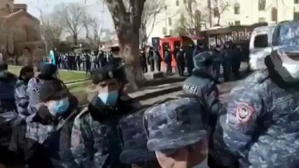 Paşiyan: "Ülkede darbe girişimi var"