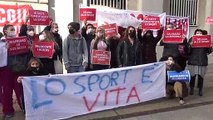 La protesta dei lavoratori dello sport