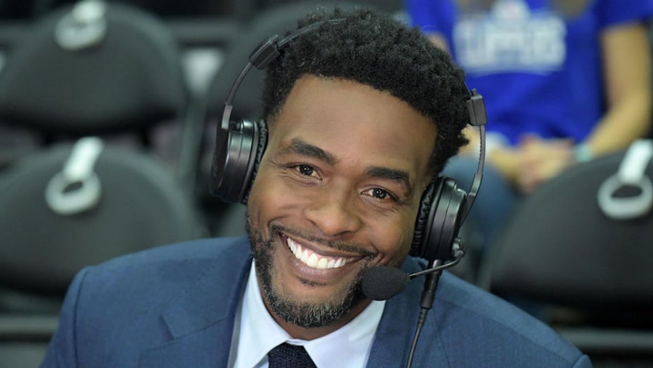 Chris Webber Joins SI to Talk Black Entrepreneurship, NBA Season and Hall of Fame
