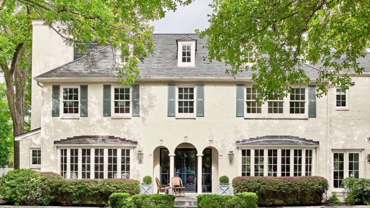Inside a Texas Home With Cheery Hues and Timeless Style