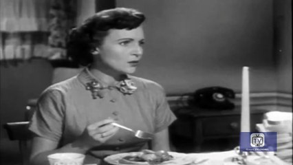 Life With Elizabeth | Season 1 | Episode 15 | Lobster Dinner, Clean Up, Sea Cruise | Betty White