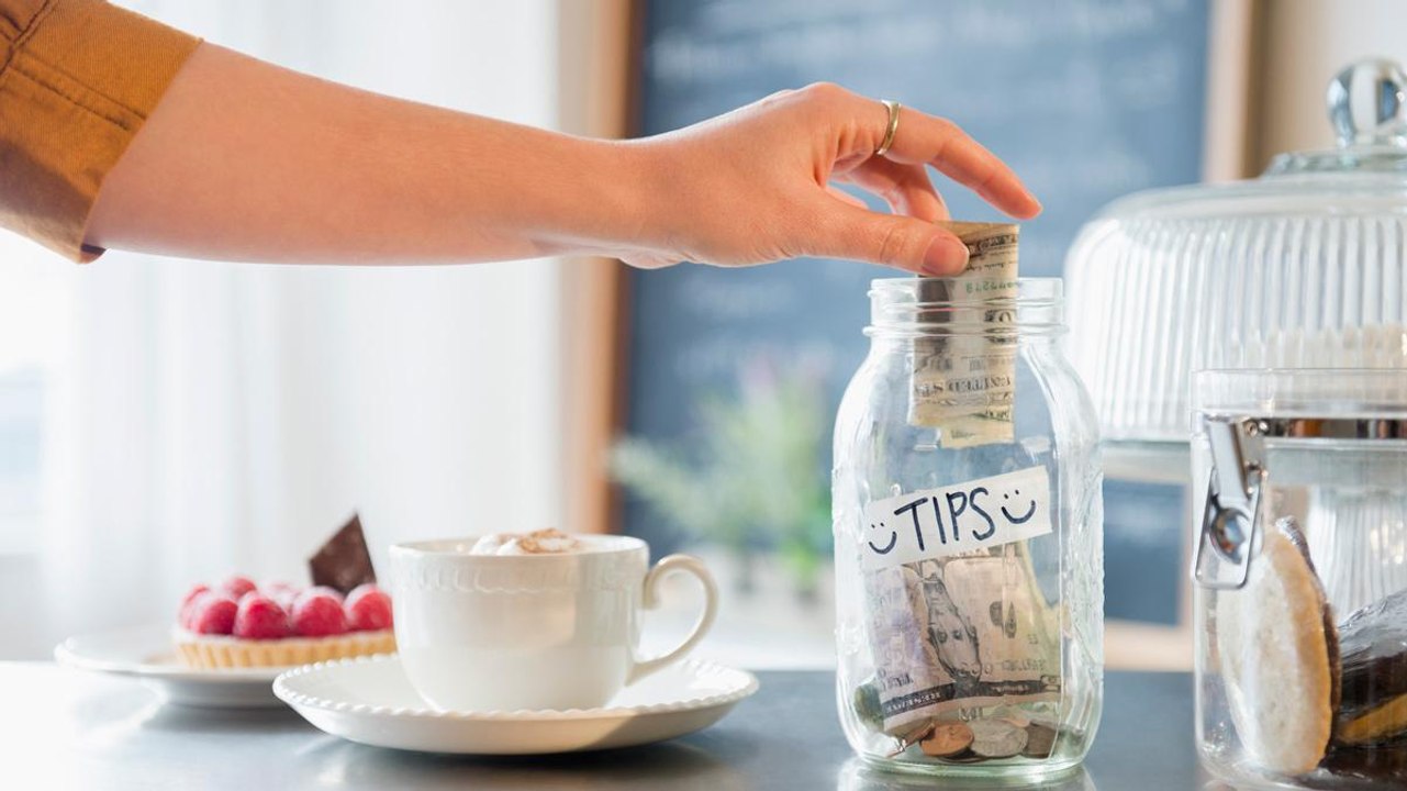 Tipping: Is It Obligatory?