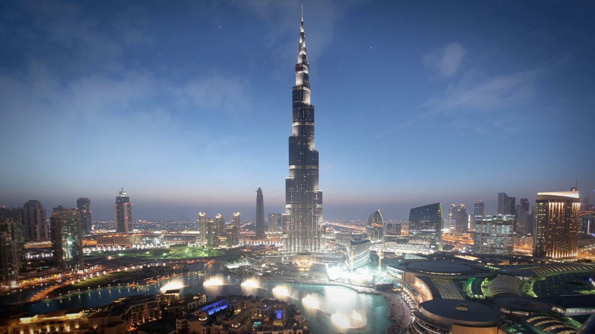 “Eyes” of Artificial Intelligence Monitors Dubai