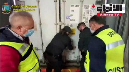 ضبط حوالى طن من الكوكايين الصافي في إيطاليا