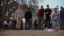 Fiestas multitudinarias al aire libre de jóvenes sin mascarillas en Países Bajos y Bélgica