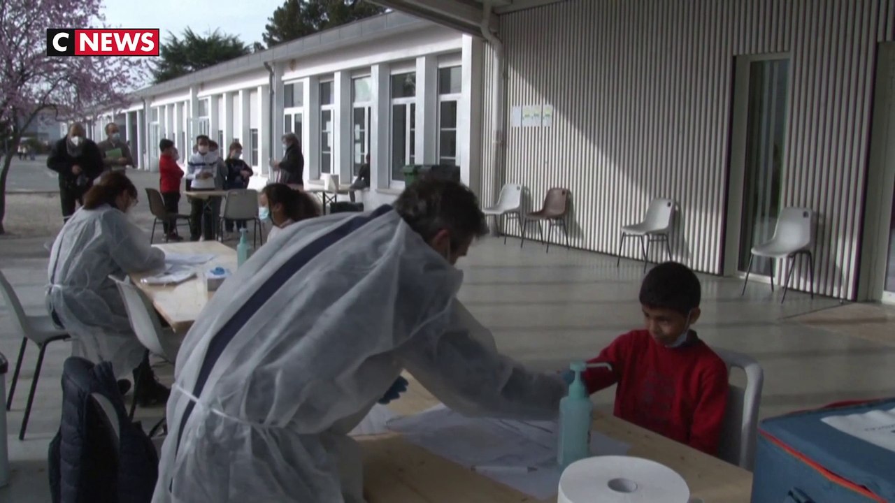 Début de la campagne de tests salivaires dans les écoles primaires