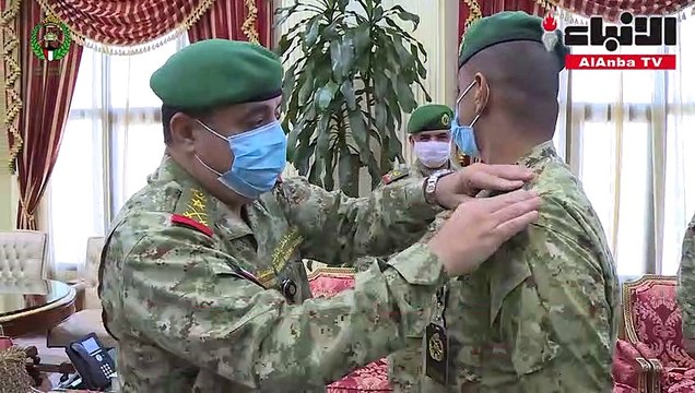 وكيل الحرس الوطني الفريق الركن م.هاشم الرفاعي قلَّد قائد الشؤون المالية وإدارة الموارد العميد رياض طواري رتبة لواء