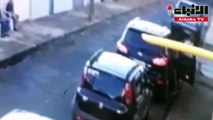 سيارة تدهس طفلا تحت عجلاتها في البرازيل والمعجزة تتحقق!