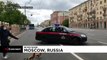 شاهد- لما تعبر عائلة من البط شوارع موسكو