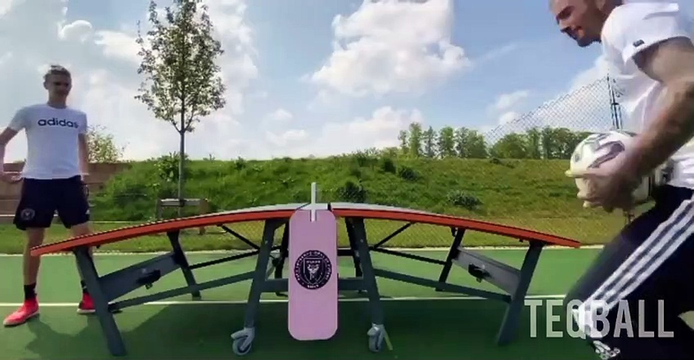بيكهام وابنه يكشفان أفضل طريقة لقضاء الحجر المنزلي