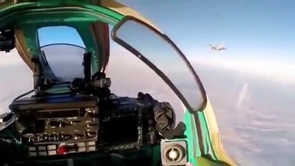Mig-31 covers Tu-95ms from F-16_3