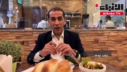 روبوت يقدم الوجبات بأحد مطاعم الدوحة