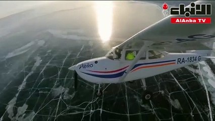 هبوط طائرة على جليد بحيرة البايكال