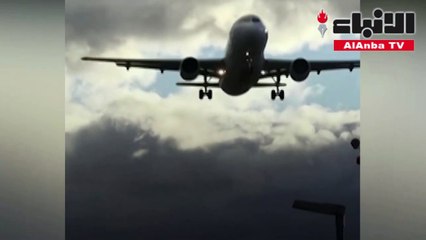 تخيل نفسك داخل هذه الطائرة التي تتأرجح في الهواء