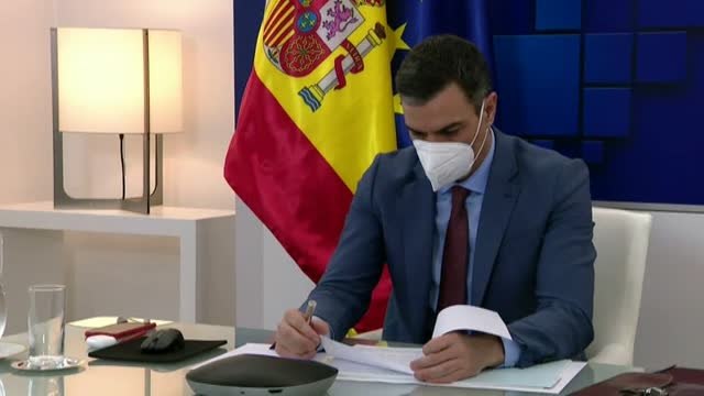 Los líderes europeos trabajan para que el 'pasaporte COVID' esté listo para viajar en verano