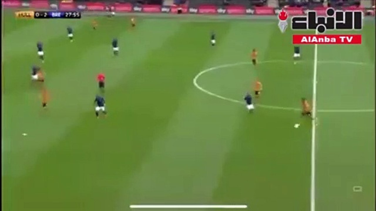 خطأ كارثي لحارس إسباني يتسبب بهدف في مرماه