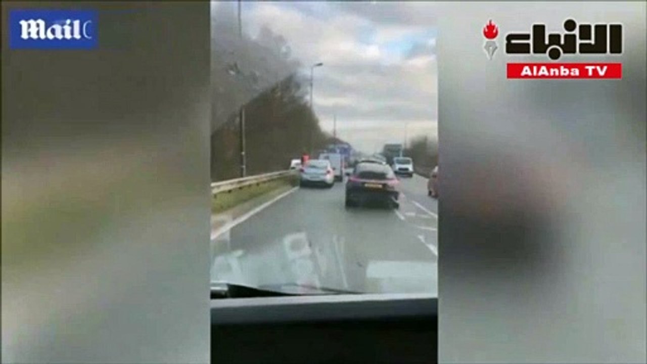 حارس مانشستر ينجو من الموت بأعجوبة