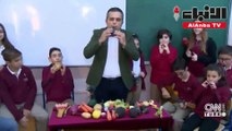 مدرس موسيقى يصنع آلات للطلبة منالبطاطا والجزرفي إسطنبول