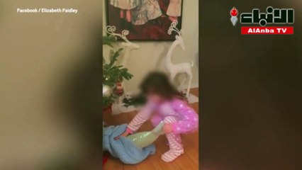 اشترت دمية لابنتها في عيد الميلاد... ماذا وجدت في داخلها؟