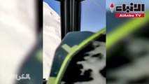 كاميرا سائح توثق لحظة انهيار ثلجي مفاجىء في جبال الألب
