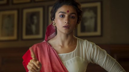 Alia Bhatt को Gangubai Kathiawadi के रोल में देख भड़के फैंस | FilmiBeat