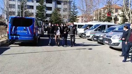 Uyuşturucu operasyonunda yakalanan 5 kişi adliyeye sevk edildi