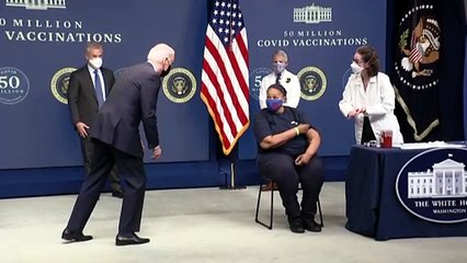 ΗΠΑ: Χορηγήθηκαν τα πρώτα 50 εκατομμύρια εμβόλια