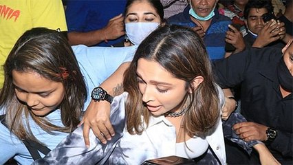 Deepika Padukone Gets Brutally Mobbed By Few Women