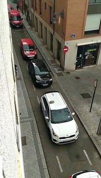 #GobiernoDimisión El sector de la hostería y el del taxi se movilizan en Valladolid pidiendo poder trabajar sin restricciones y pidiendo, también, ayudas del estado (3)