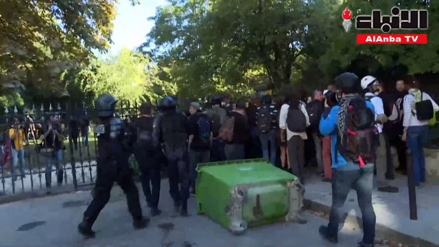 احتجاجات السترات الصفراء تعود إلى شوارع باريس والشرطة تعتقل العشرات