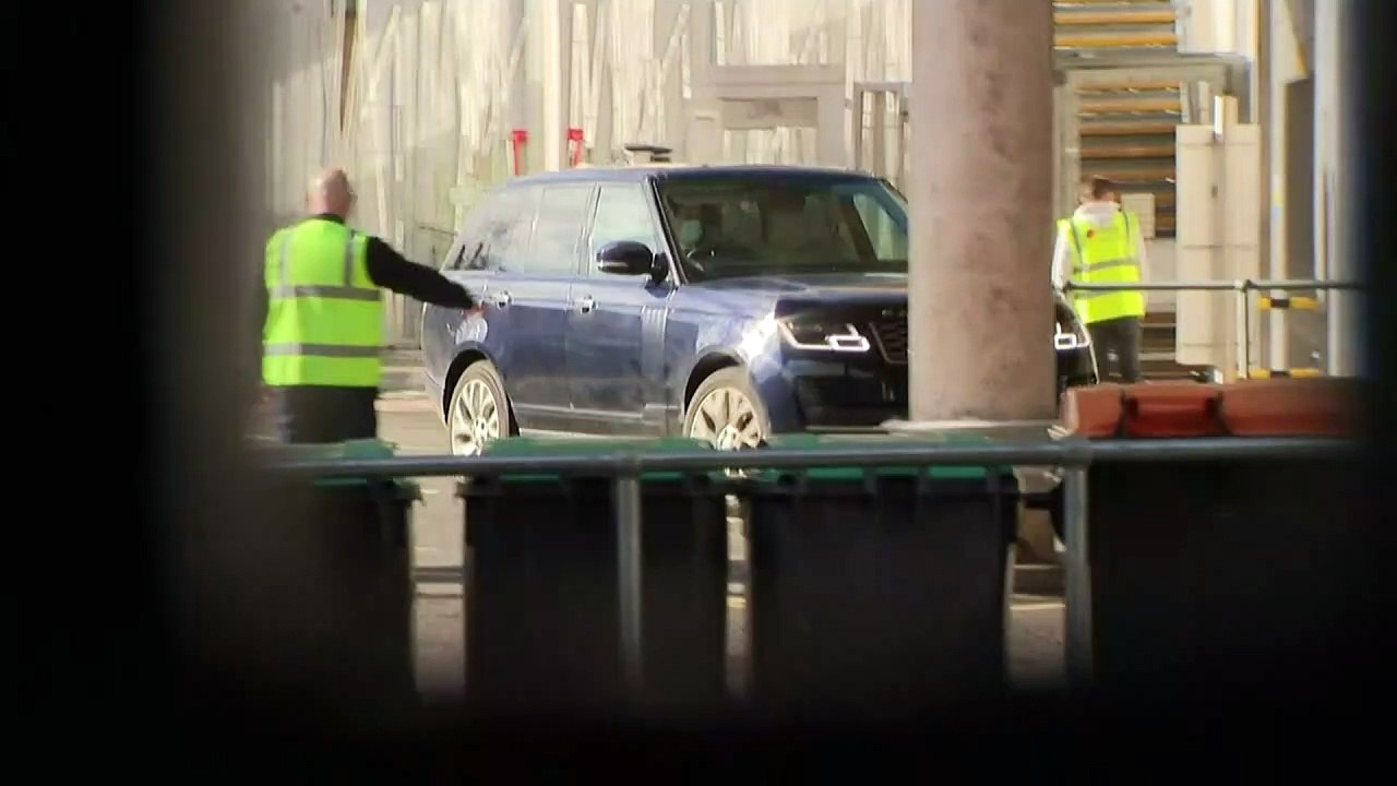 Alex Salmond arrives at inquiry