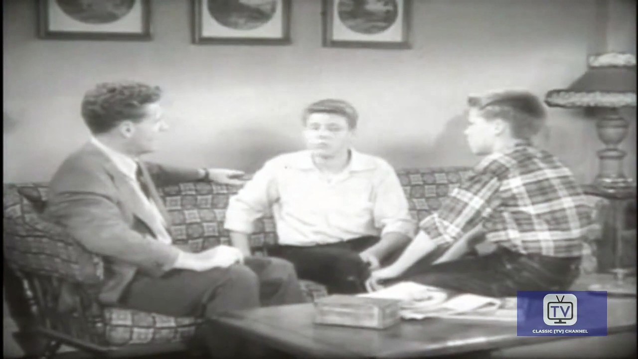 The Adventures of Ozzie and Harriet | Season 1 | Episode 4 | Fall Guy | Ozzie Nelson