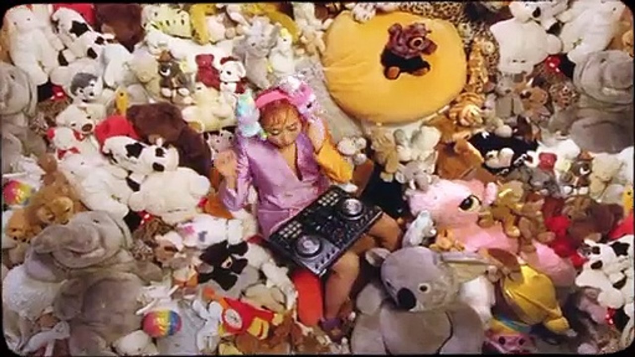 Tigarah, Léa Paci - Jtemmène au vent (Clip officiel)