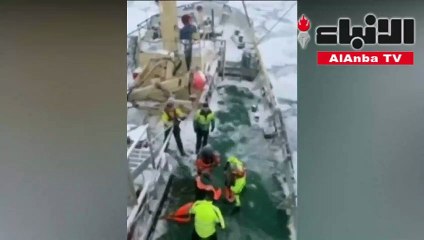 سفينةمالموالسويدية عالقة في الجليد