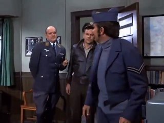 [PART 3 Bombsight] Goodbye, nice colonel. - Hogan's Heroes 5x7